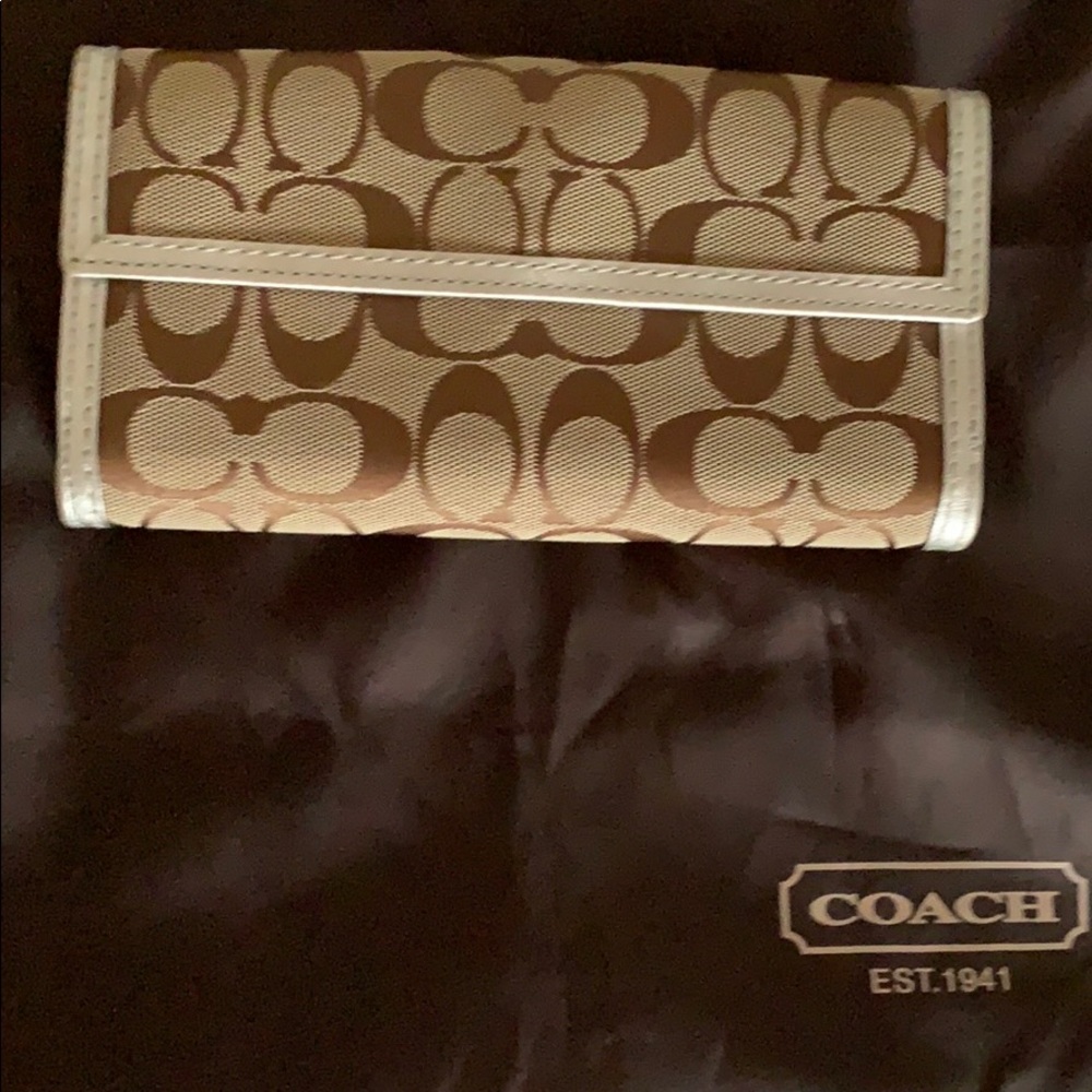Wallet - Picture 3 of 5